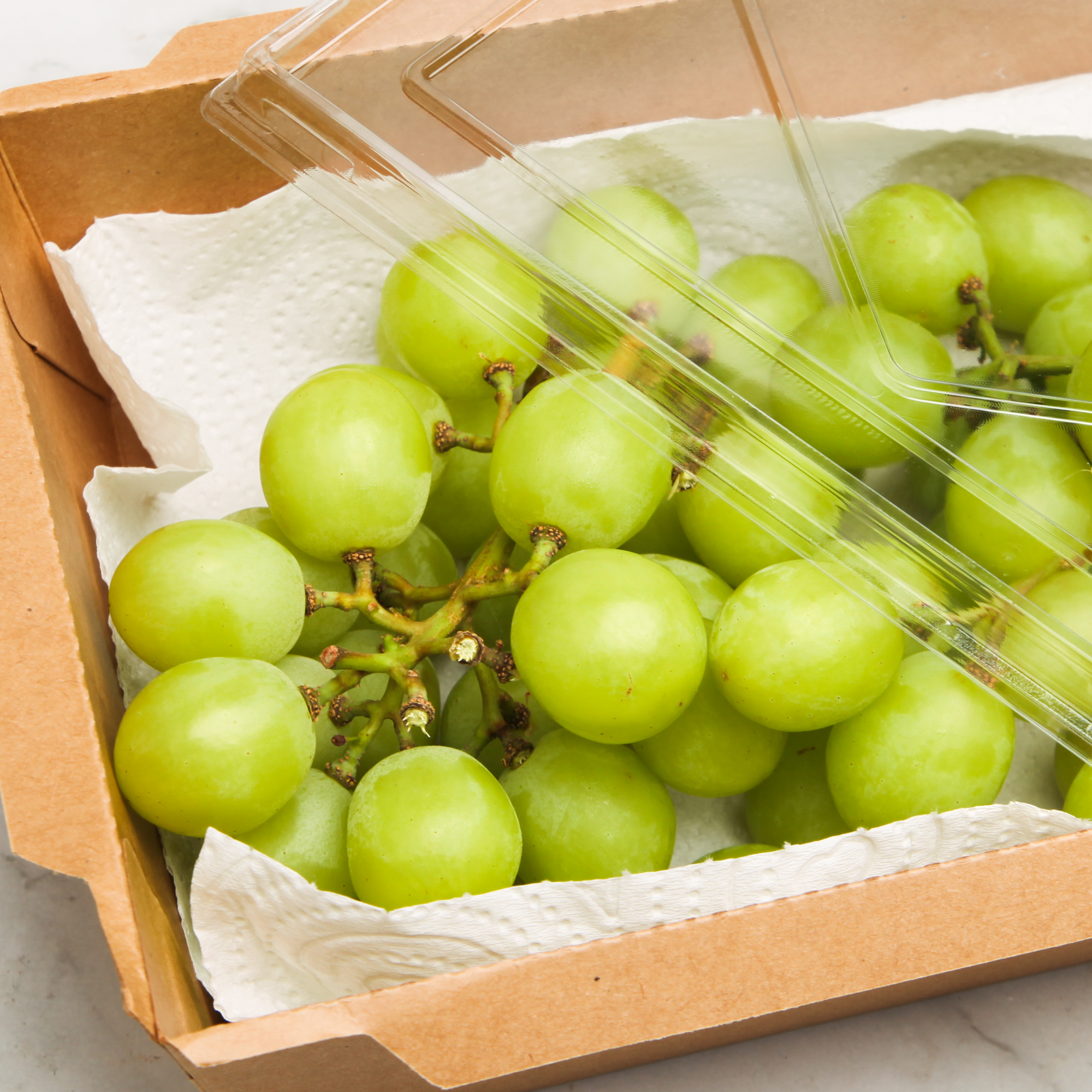 Green Grapes Ivory